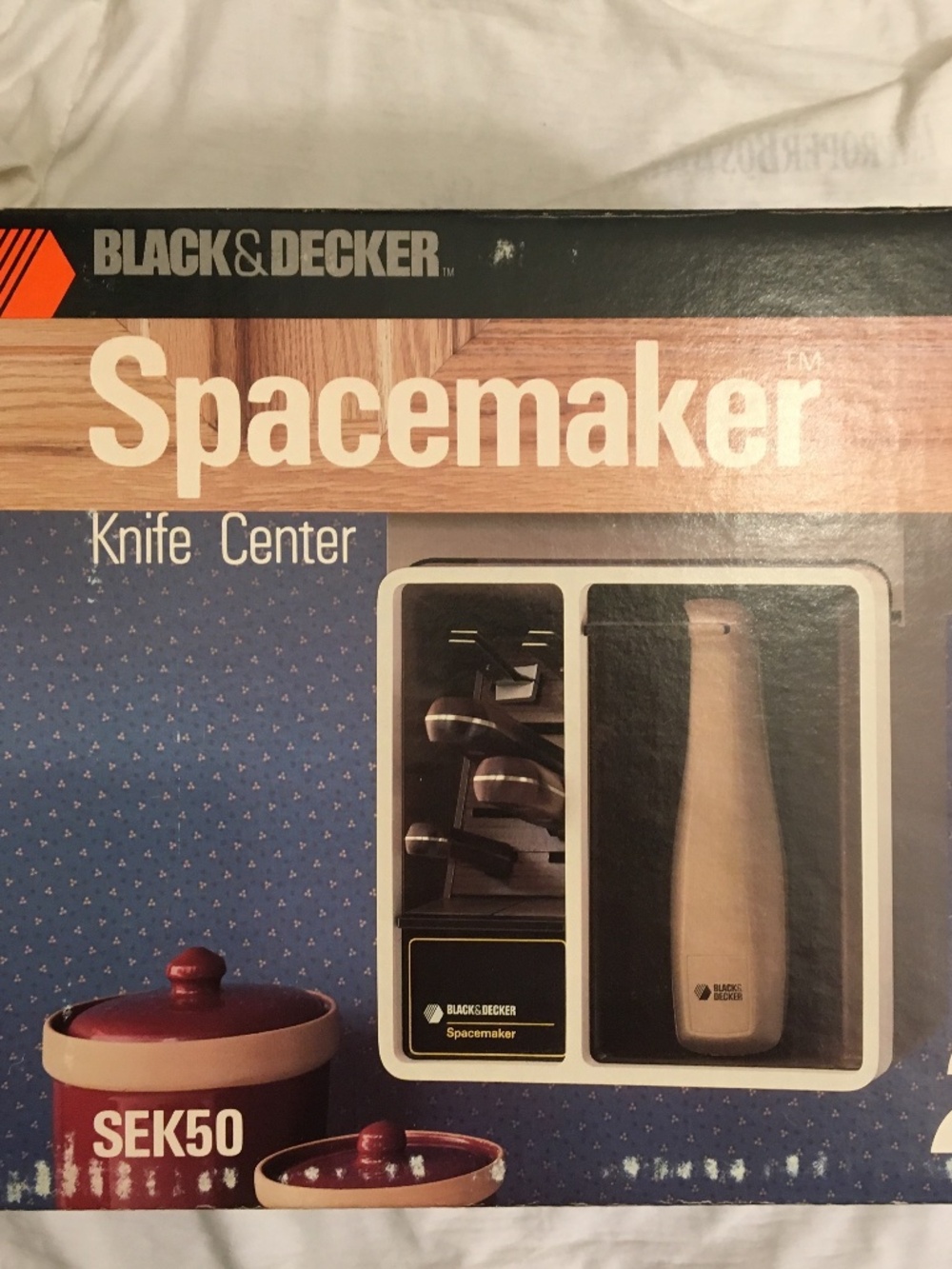 NEW Black & Decker Spacemaker Knife Center